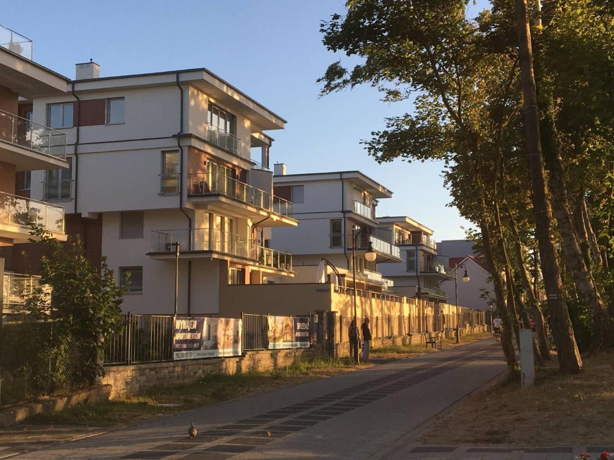 Gold Platinium Apartament Z Widokiem Na Morze Rewal Exterior photo